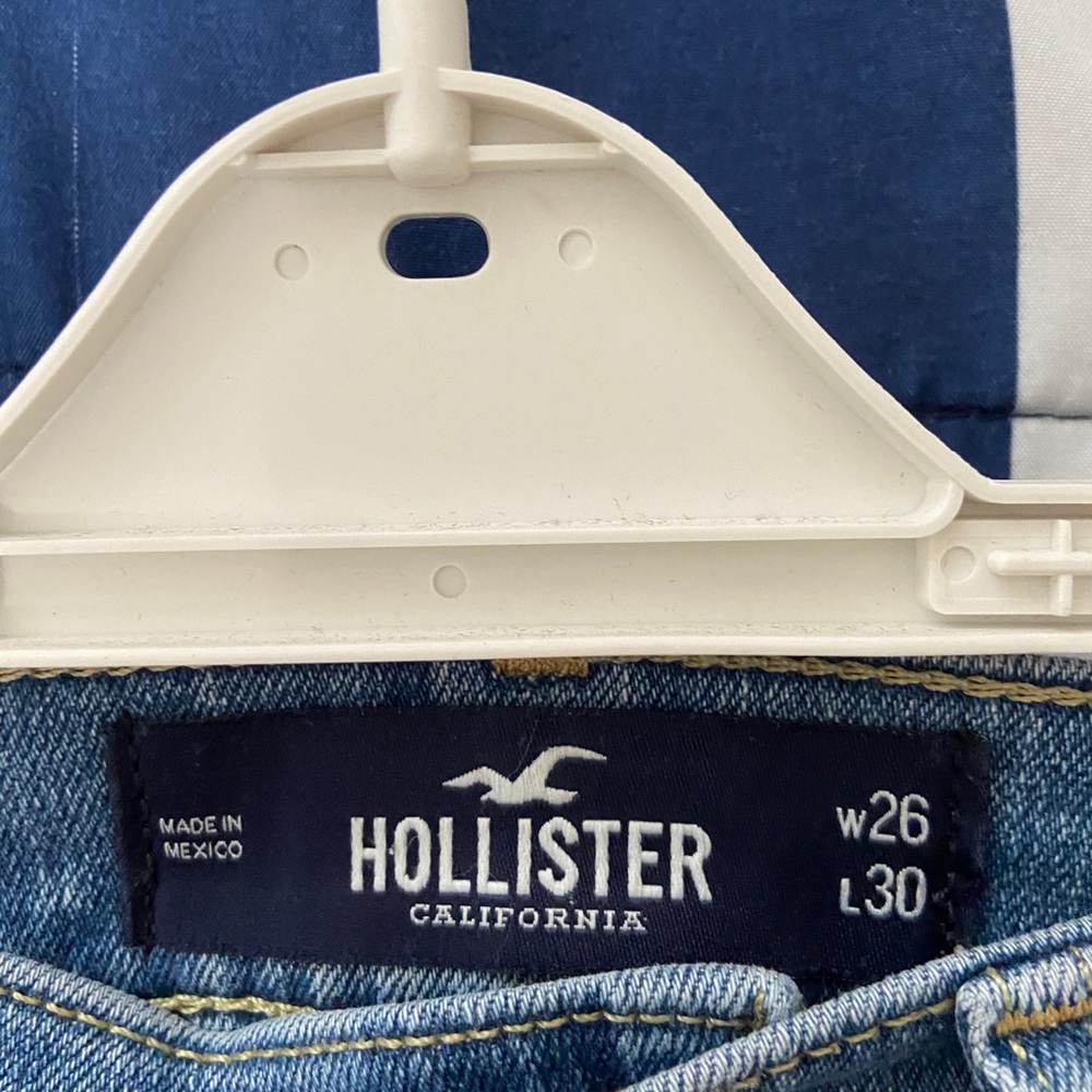 HOLLISTER JEANS